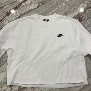 Cropped white Nike crew neck